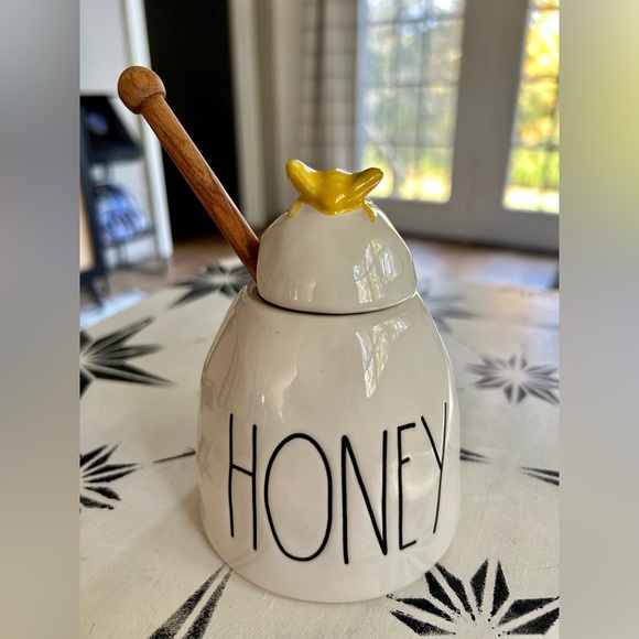Rae Dunn Honey Pot - Picture 1 of 3